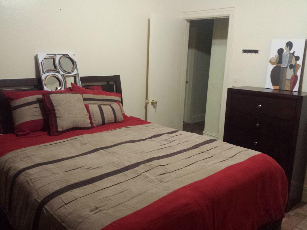 Studio, One And Two Bedroom Apartments - Bronx New York Zimmer foto